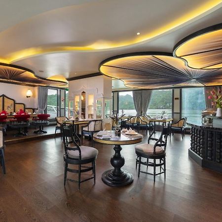 Madeline Cruises Hotel Ha Long Bagian luar foto