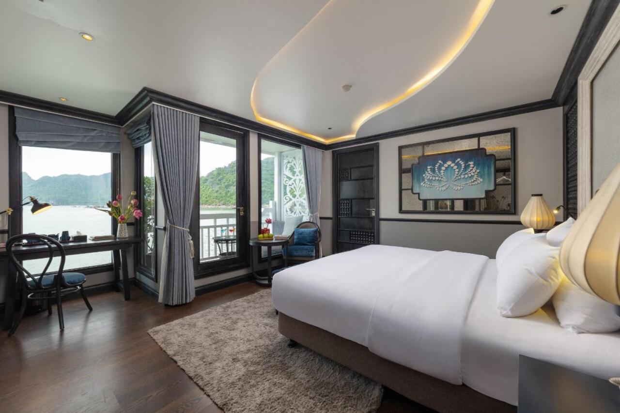 Madeline Cruises Hotel Ha Long Bagian luar foto