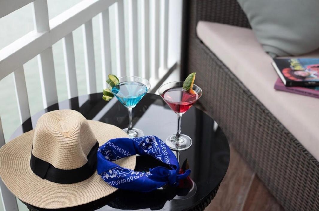 Madeline Cruises Hotel Ha Long Bagian luar foto
