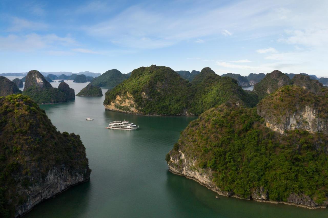 Madeline Cruises Hotel Ha Long Bagian luar foto