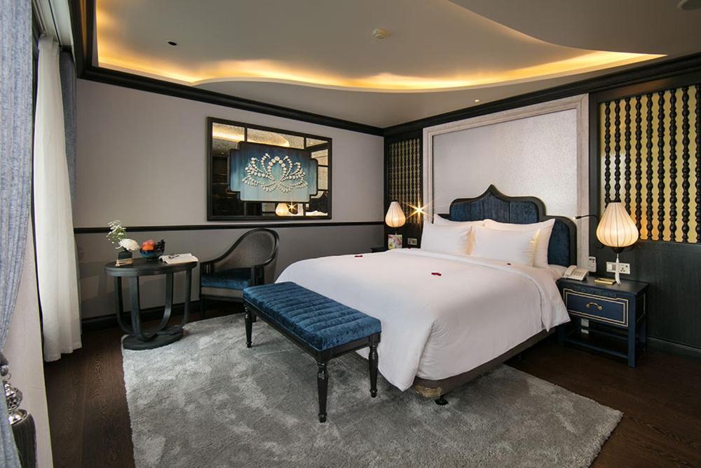 Madeline Cruises Hotel Ha Long Bagian luar foto