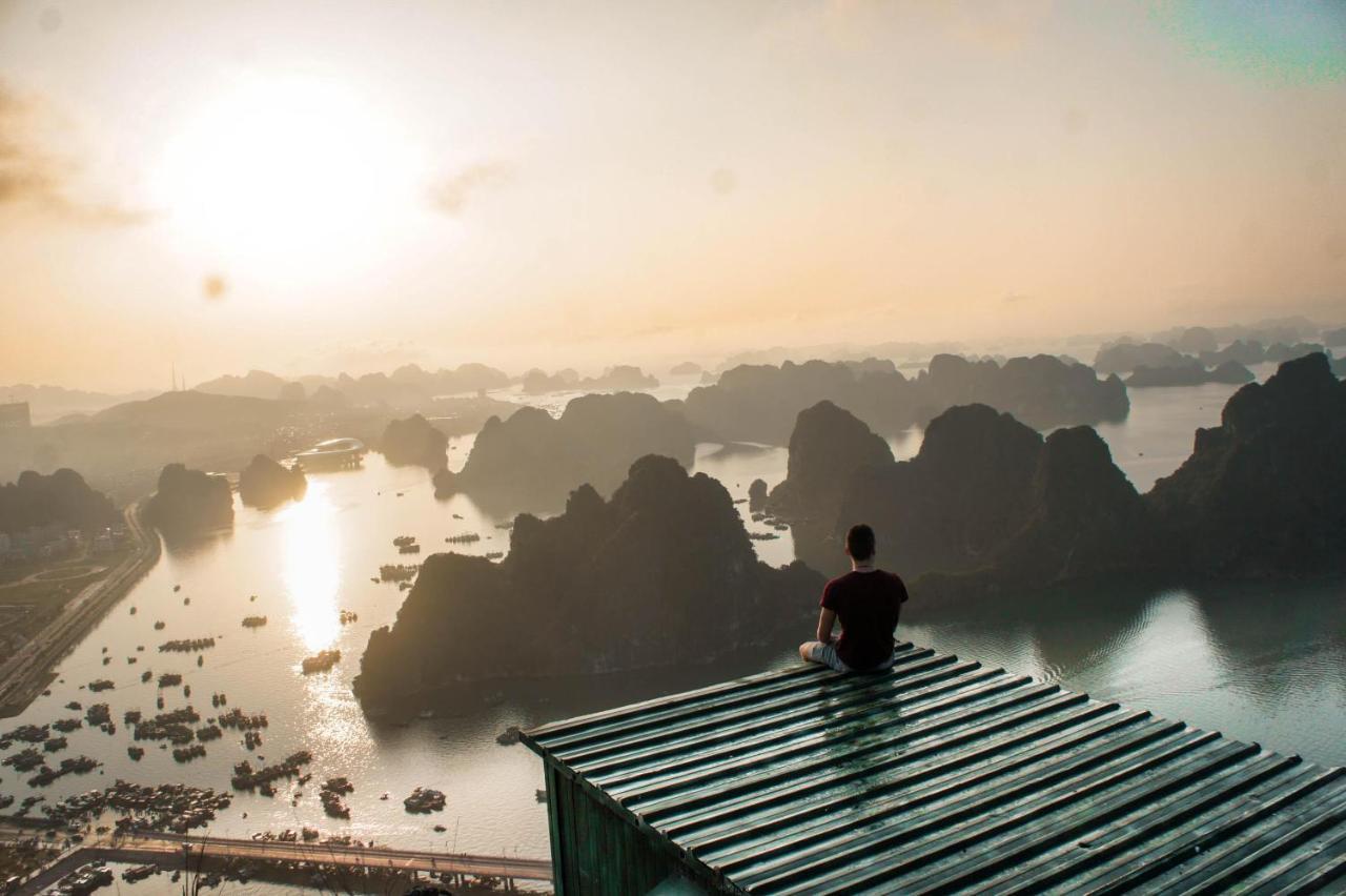 Madeline Cruises Hotel Ha Long Bagian luar foto