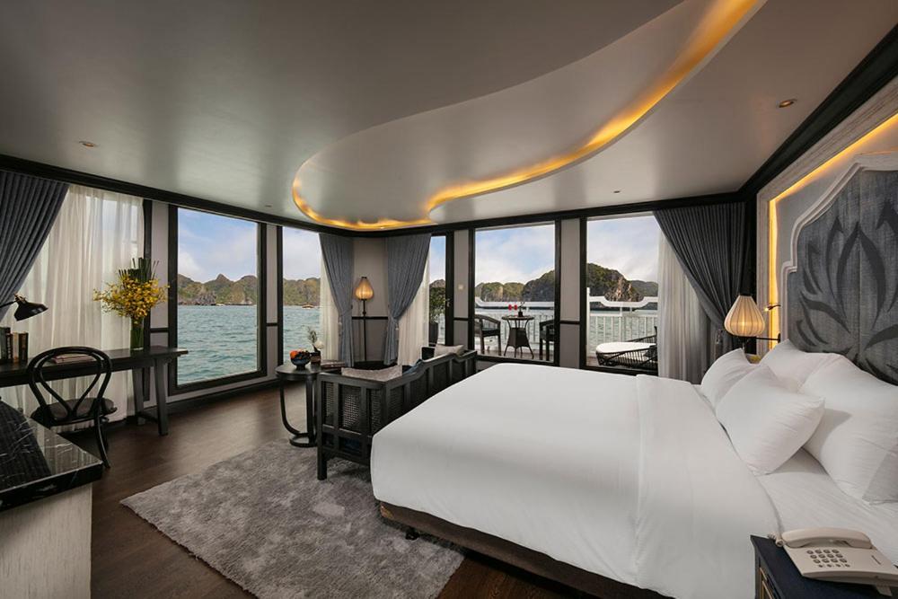 Madeline Cruises Hotel Ha Long Bagian luar foto